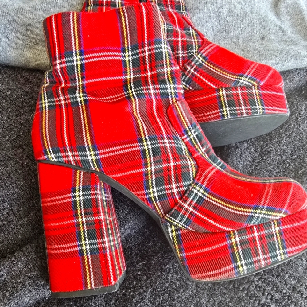 JEFFREY CAMPBELL PLATFRM TARTAN BOOT SIZE 36.PRESTINE. NO SIGNS OF WEAR #SPAIN